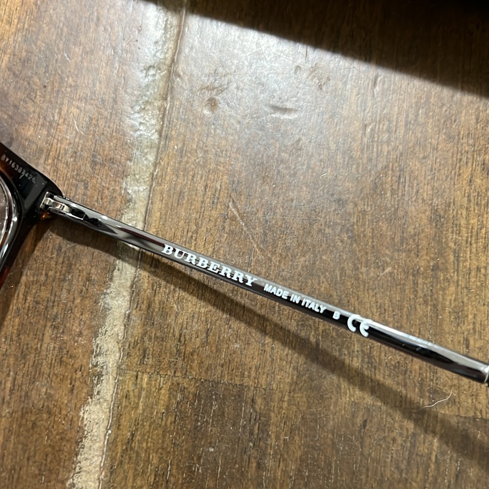Burberry frames - Picture 2 of 5